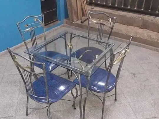 Juego de comedor de hierro forjado con tapa de vidrio